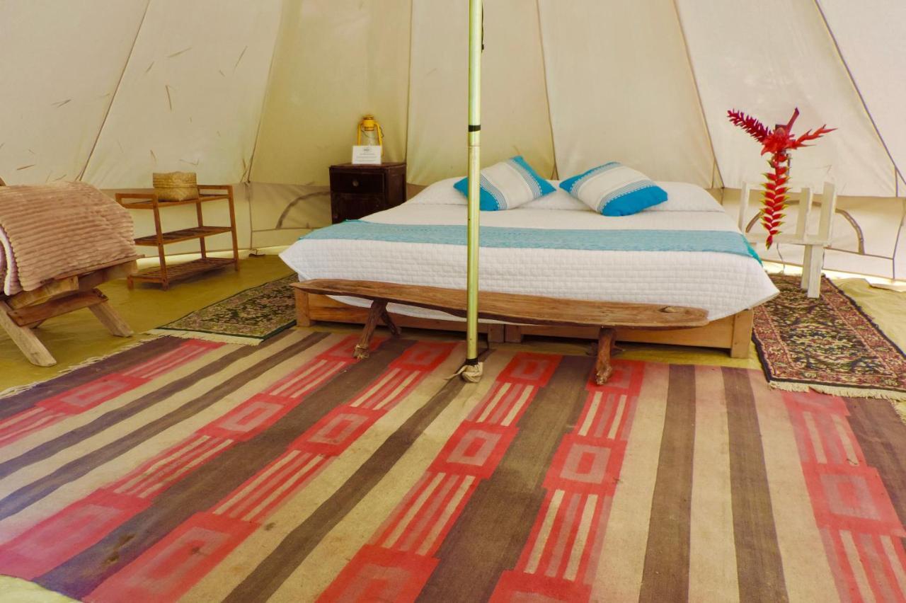 Glamping Finca Margaritas Pluma Hidalgo エクステリア 写真